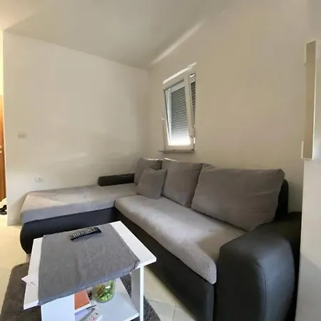 Appartement Seaesta Holiday- Modern Okrug Gornji